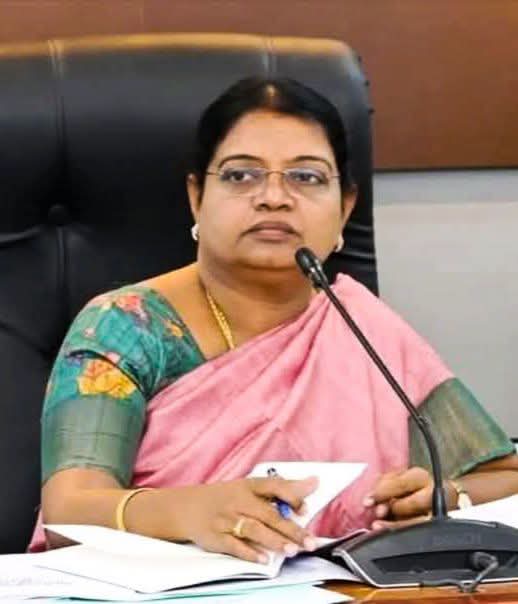 மூடப்பட்ட மதுக்கடைகளை மீண்டும் திறப்பதா? இரட்டை வேடம் போடும் தமிழக அரசு; முன்னாள் அமைச்சா் கீதாஜீவன் கண்டனம்