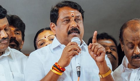 “தனிப்பட்ட மத நம்பிக்கைகளை சட்டமன்றத்திற்குள் கொண்டு வராதீர்” – நயினார் நாகேந்திரன்